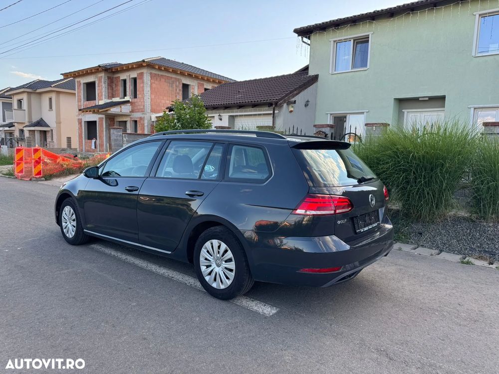 Volkswagen Golf 1.6 TDI SCR Trendline - 3