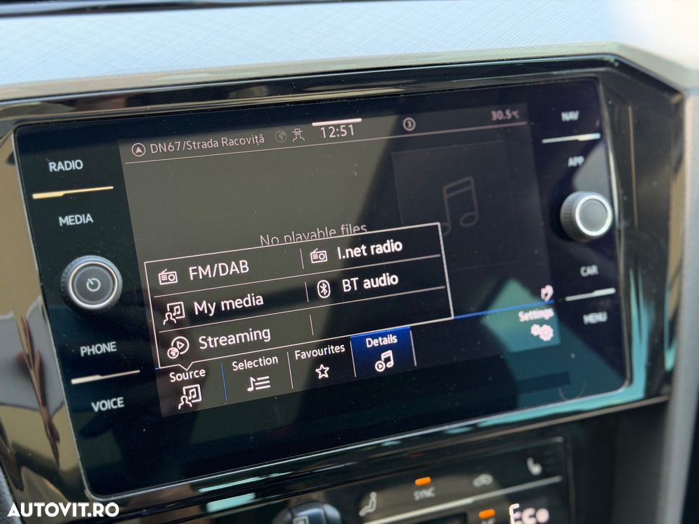 Volkswagen Passat - 36
