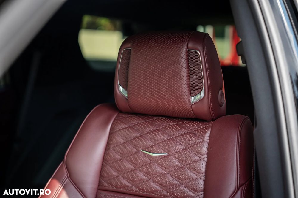 Cadillac Escalade - 25