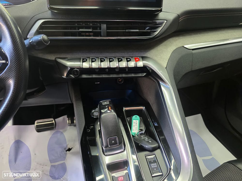 Peugeot 5008 1.5 BlueHDi GT Line EAT8 - 26