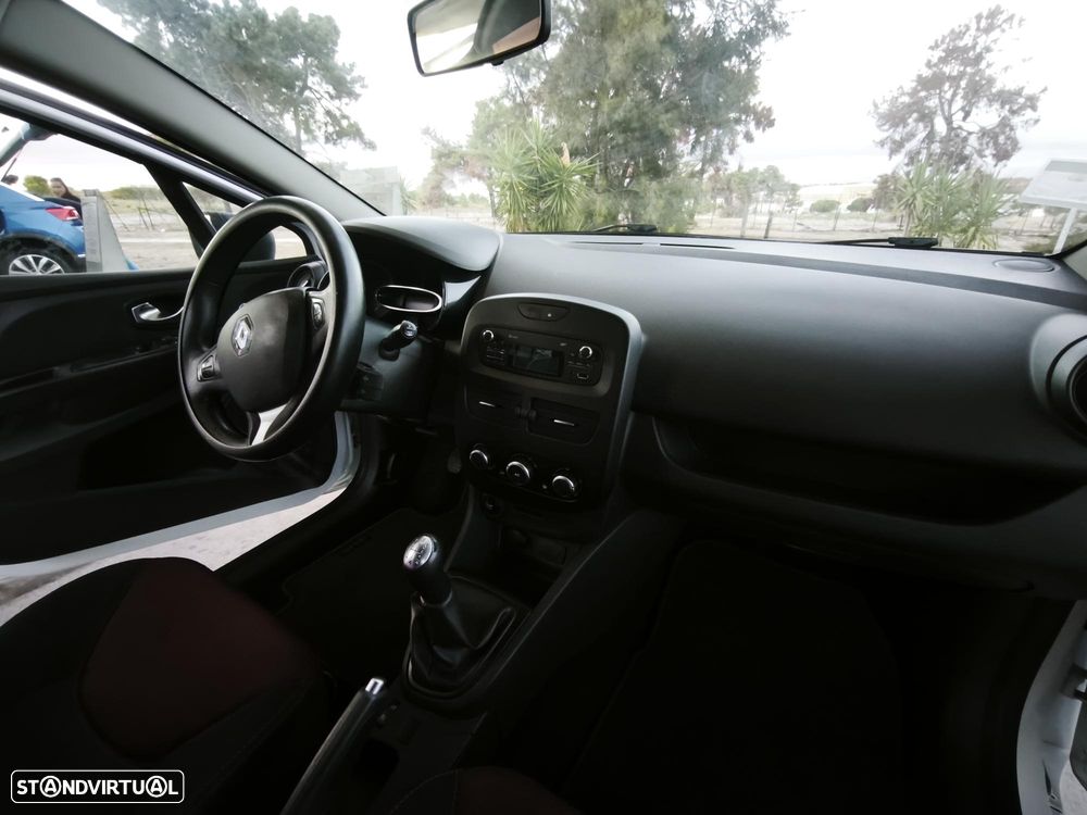 Renault Clio - 14