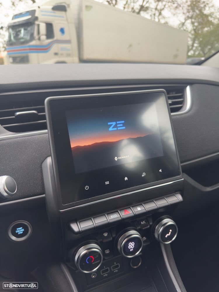 Renault Zoe - 30