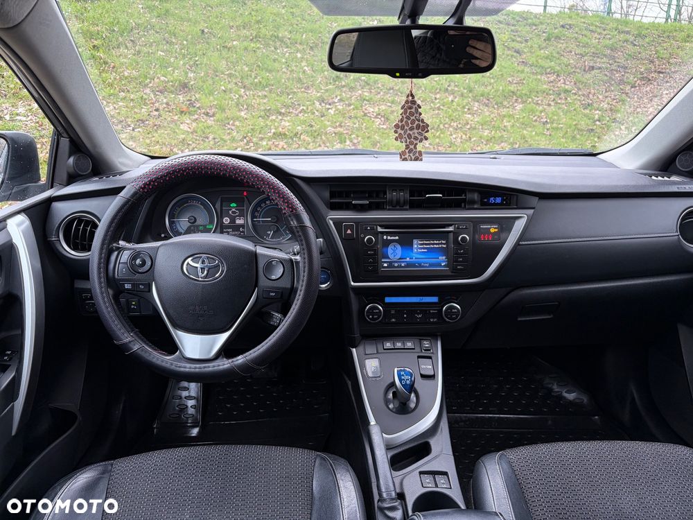 Toyota Auris - 11