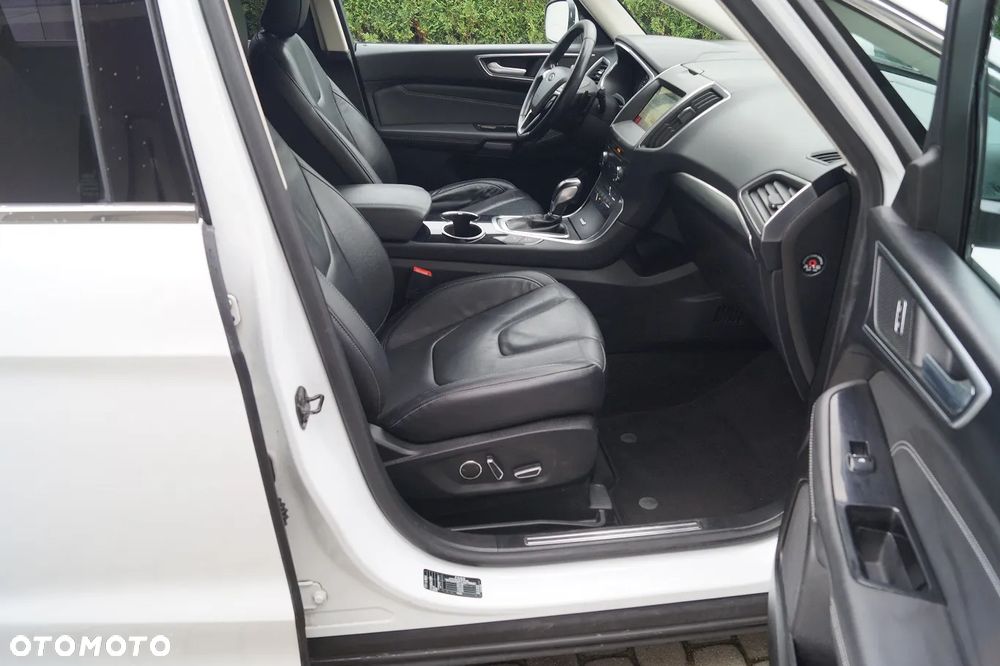 Ford S-Max 2.0 EcoBoost Titanium - 27