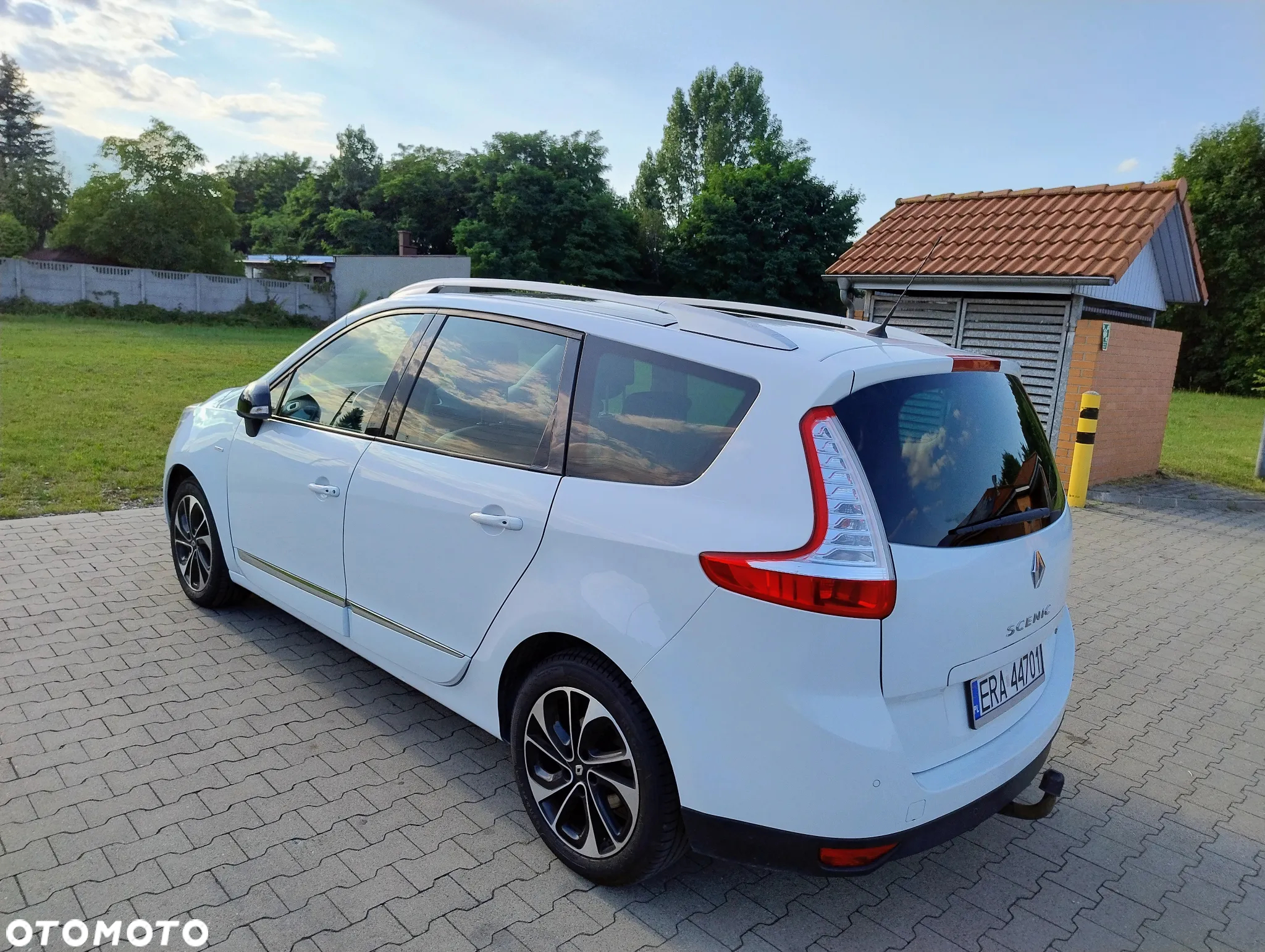 Renault Grand Scenic ENERGY TCe 130 BOSE EDITION - 6