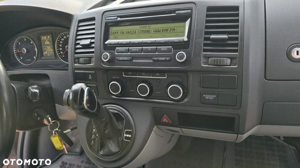 Volkswagen Transporter - 12