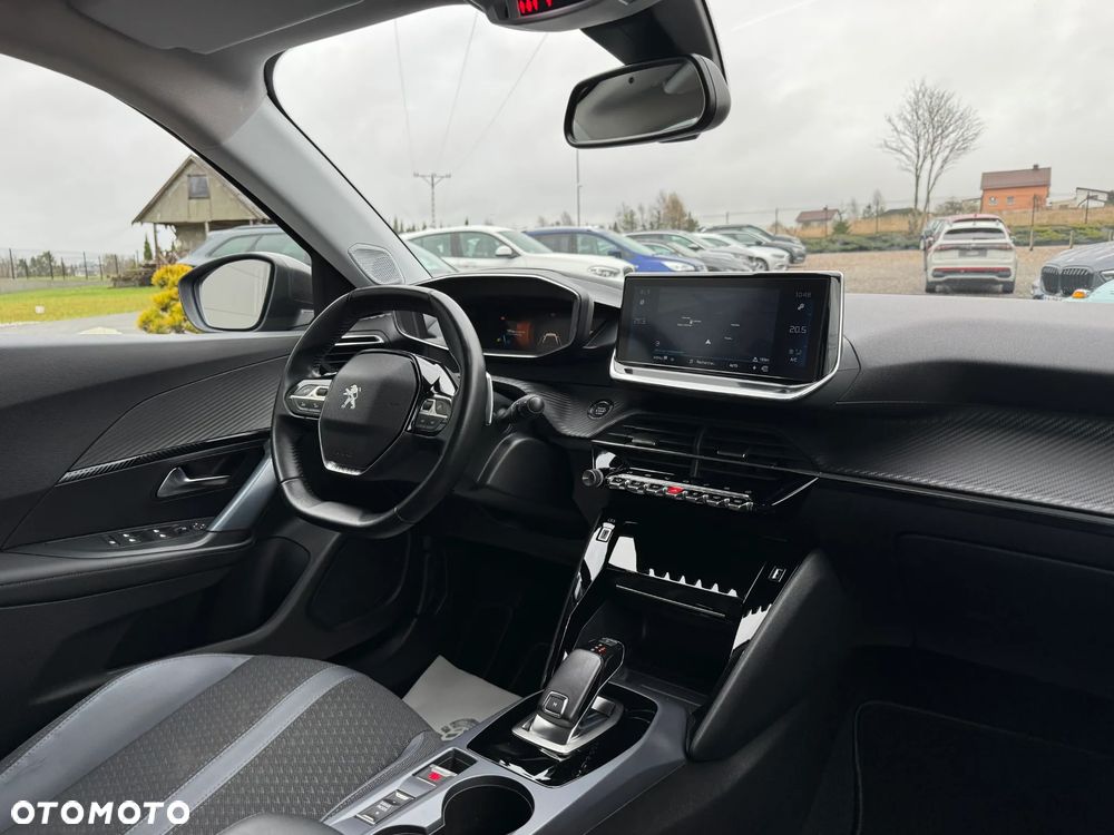 Peugeot 2008 - 13