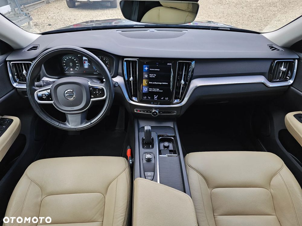 Volvo V60 B3 B Geartronic Momentum Pro - 11