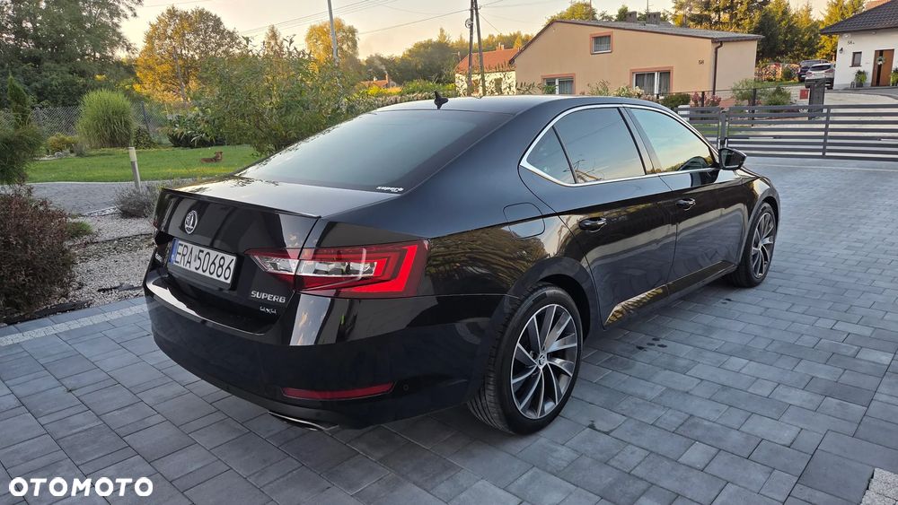 Skoda Superb 2.0 TSI 4x4 DSG SportLine - 10