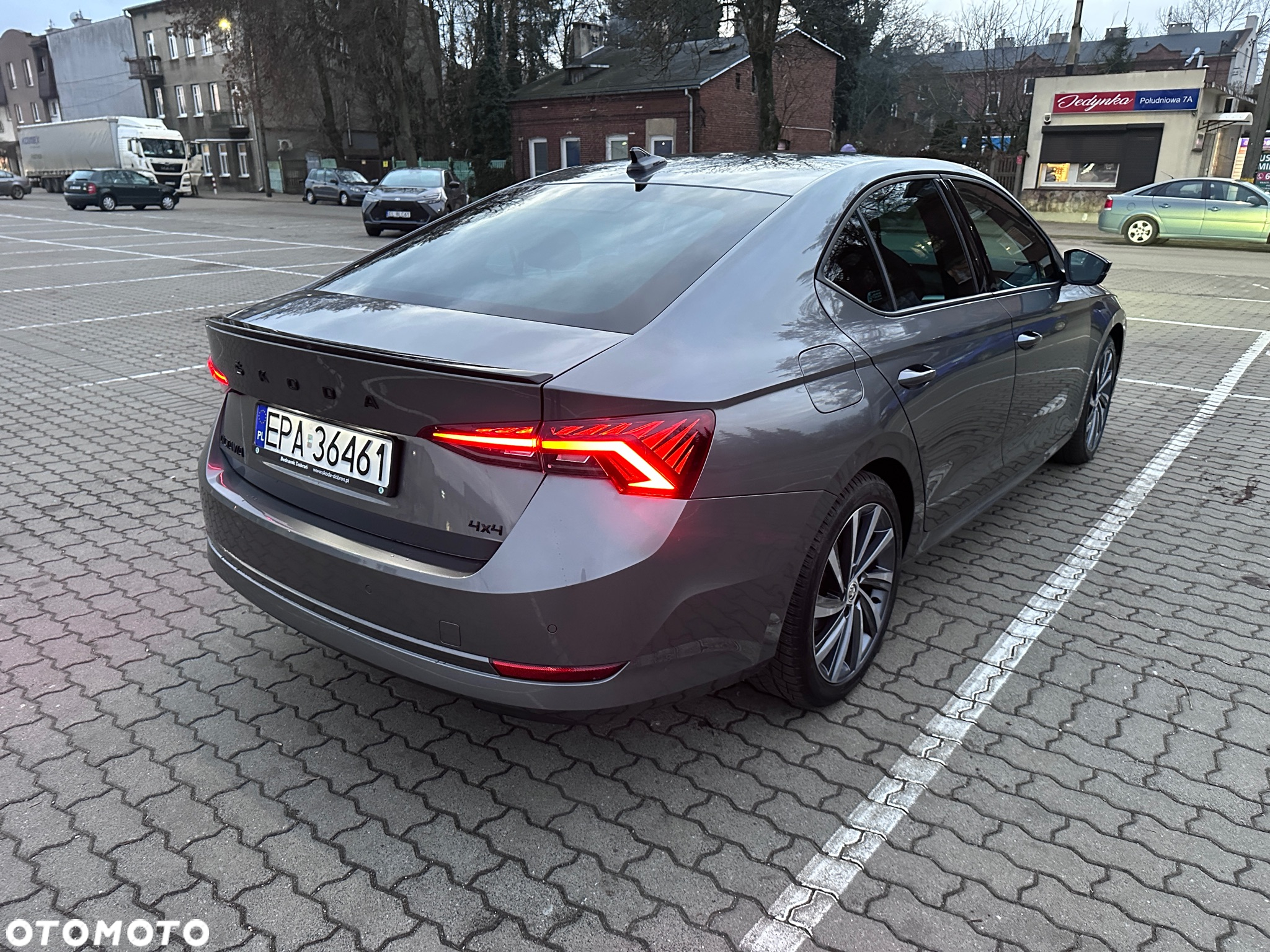 Skoda Octavia 2.0 TSI 4x4 Style DSG - 8