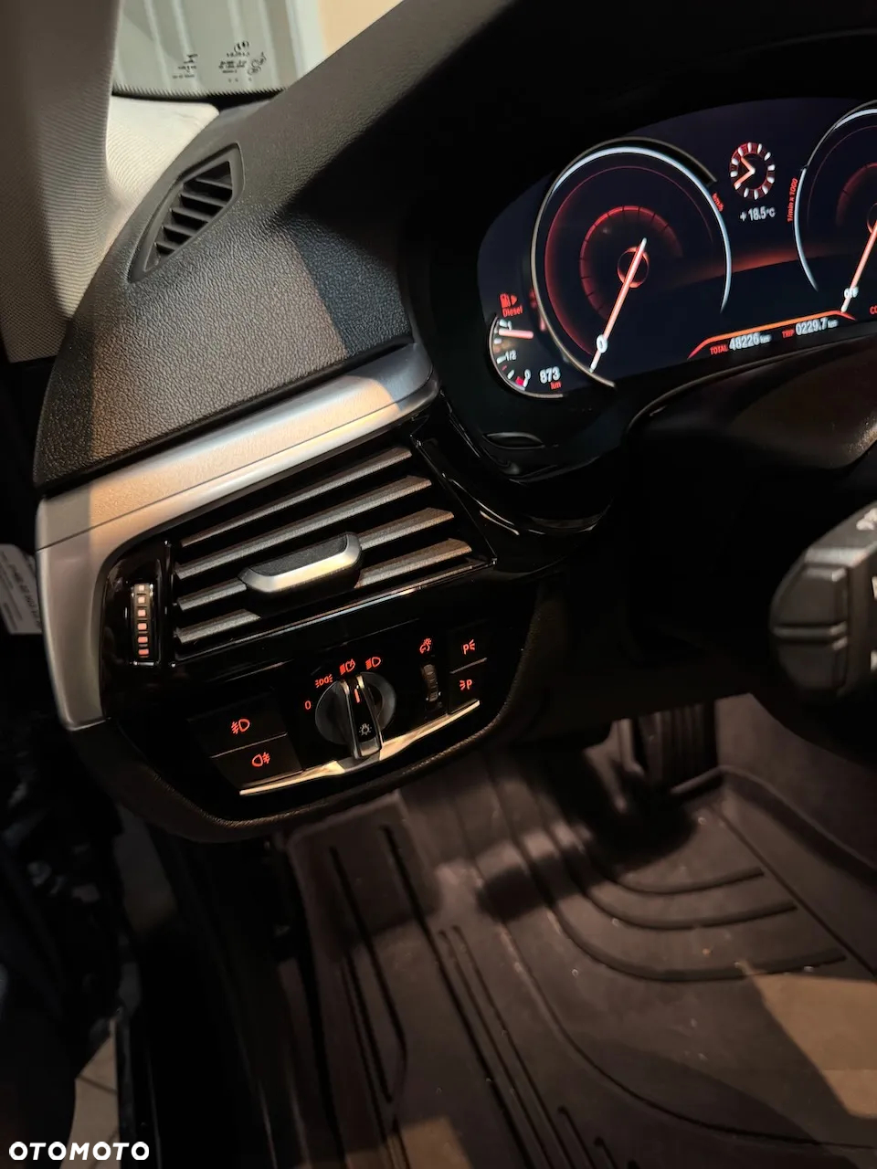 BMW Seria 5 520d - 27