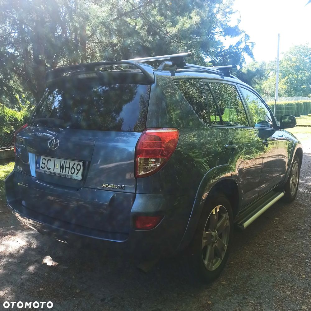 Toyota RAV4 2.2 D-4D Sol 180 - 4