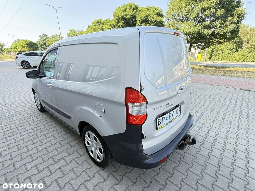 Ford Courier - 2