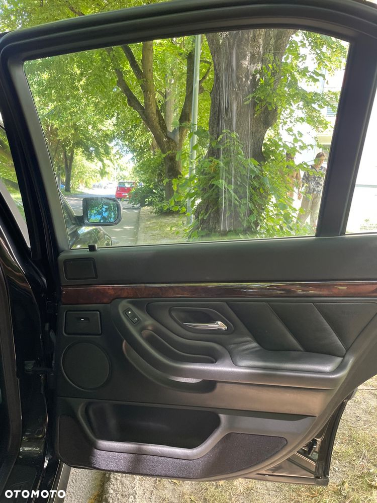 BMW Seria 7 740i - 9