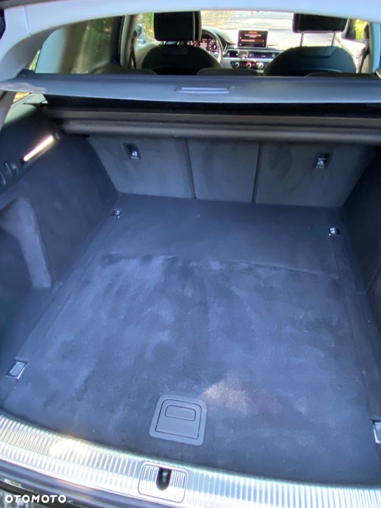 Audi A4 Avant 35 TFSI S tronic - 14