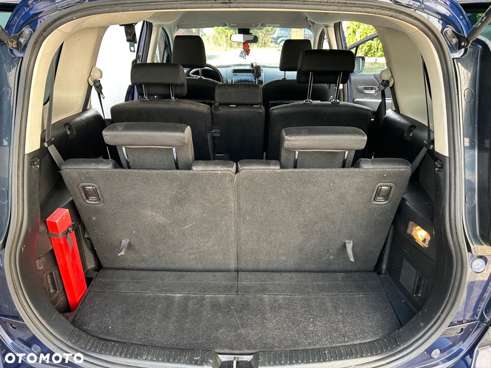 Mazda 5 - 7