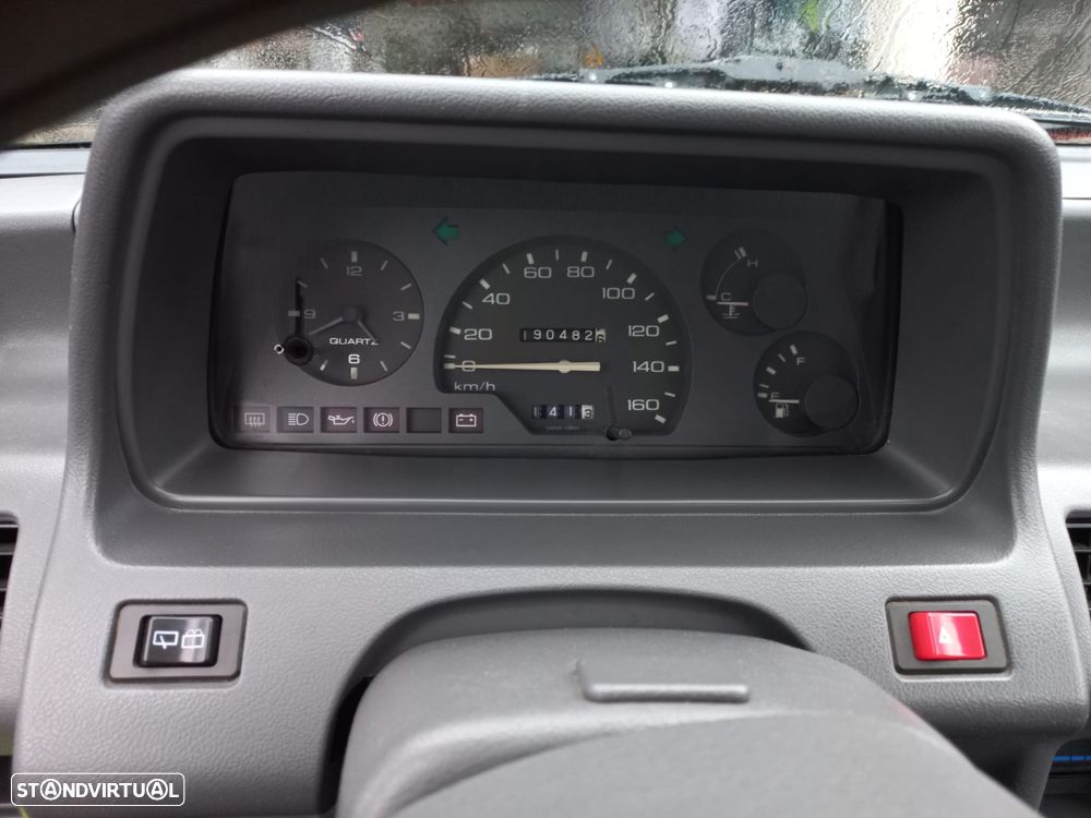 Nissan Micra 1.0 - 22