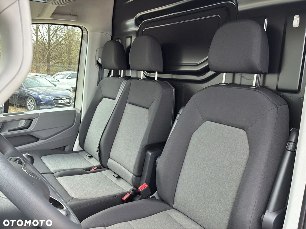 Volkswagen Crafter 35 Furgon LONG/L5H3, 2.0 BiTDI 140 KM, Wysoki dach, r. o. 4490mm - 17