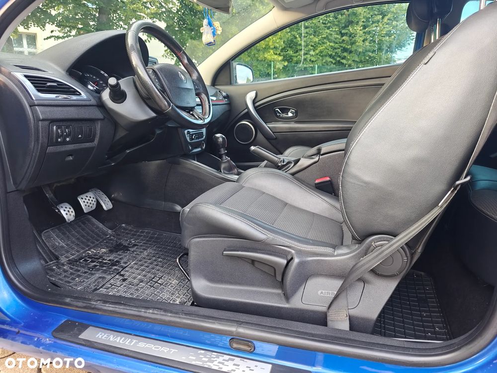 Renault Megane 2.0 dCi GT Robert Kubica - 15