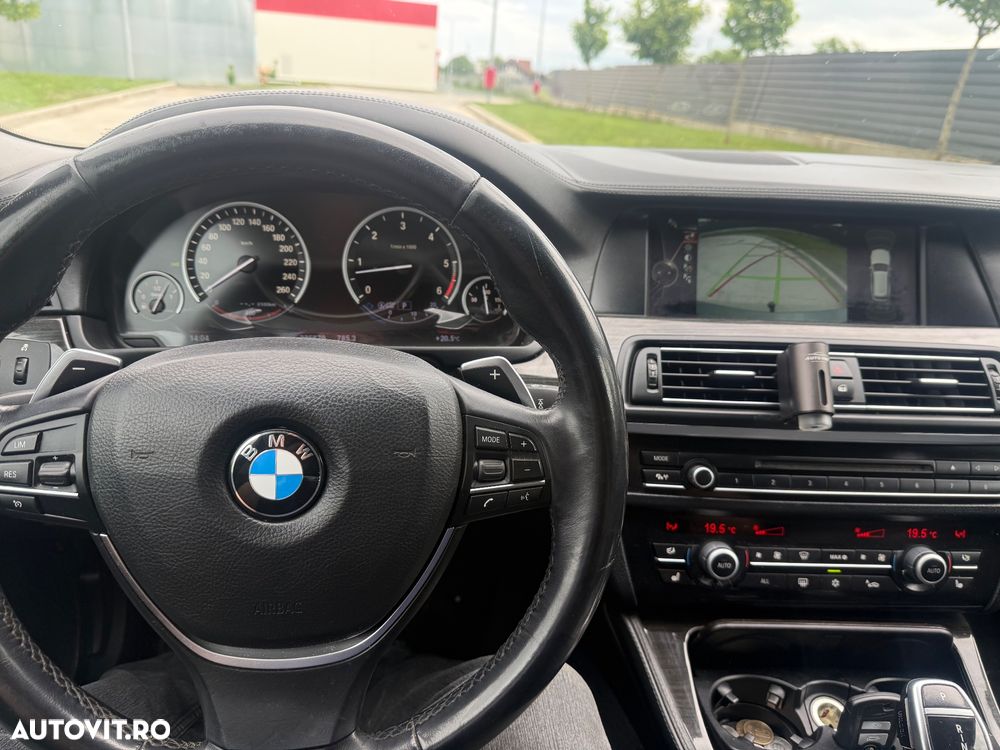BMW Seria 5 530d xDrive - 7