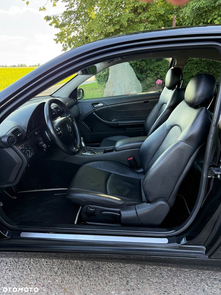 Mercedes-Benz Klasa C 180 Kompressor Automatik Sport Edition - 17