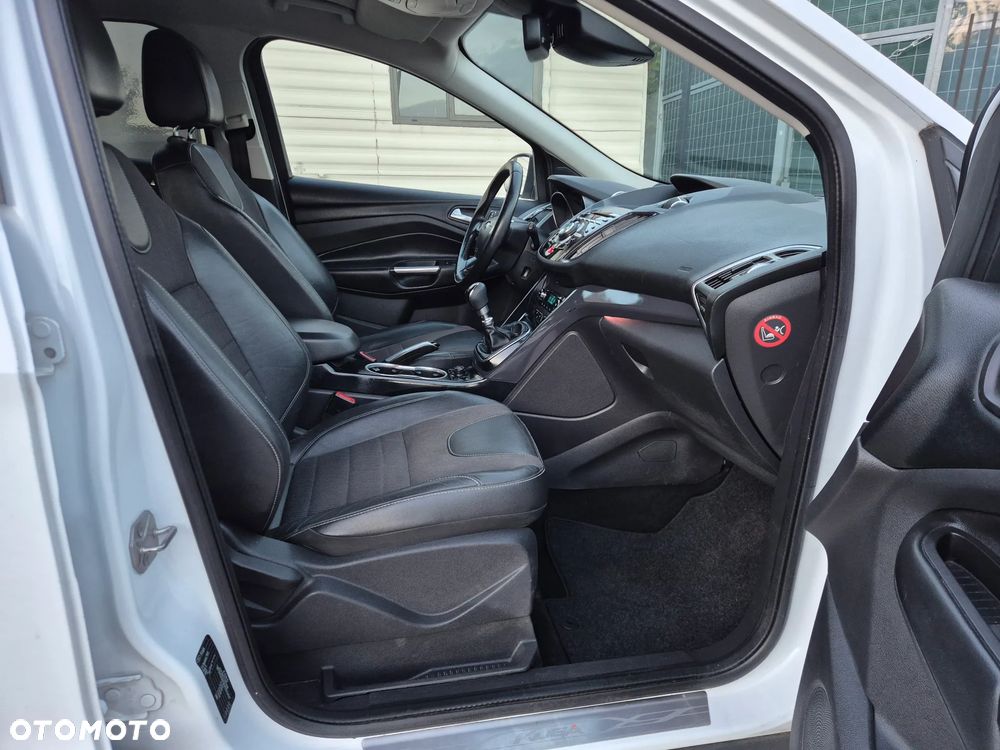 Ford Kuga 2.0 TDCi Titanium - 22