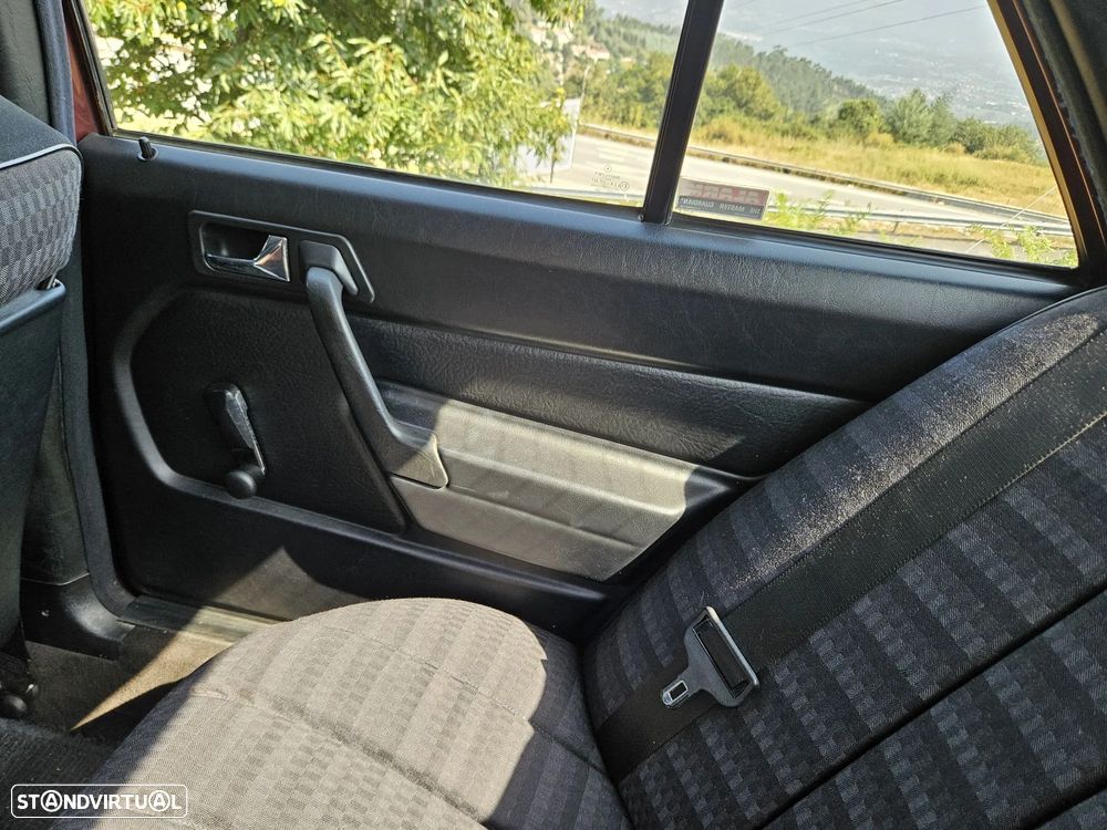 Mercedes-Benz A 190 - 31