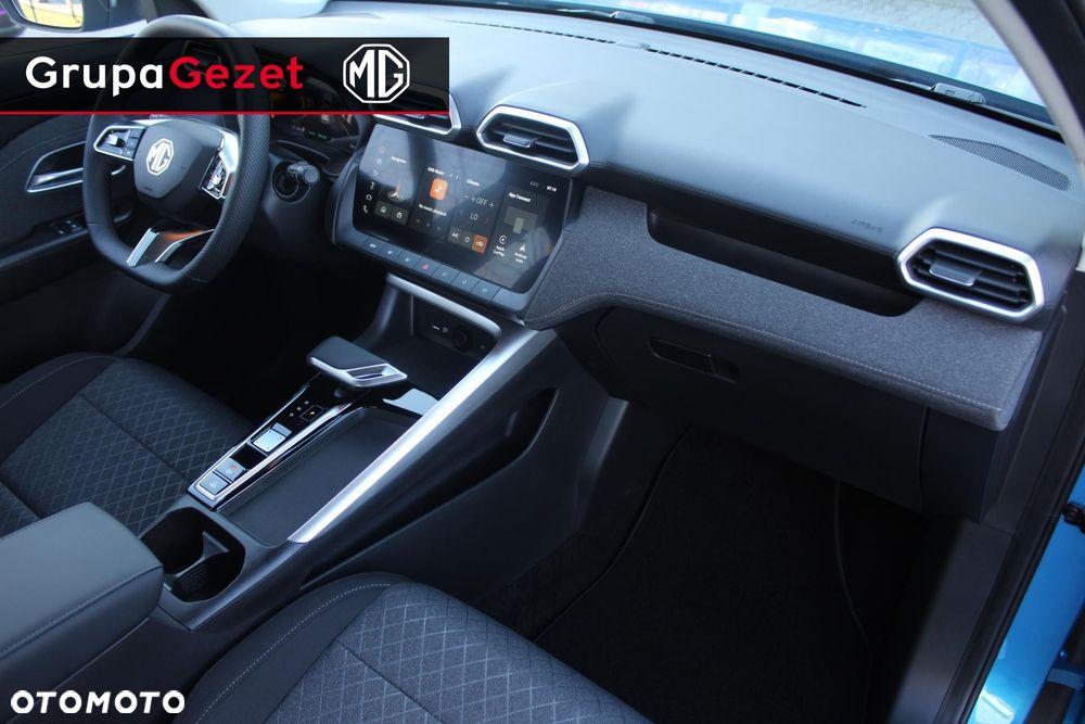 MG ZS - 8