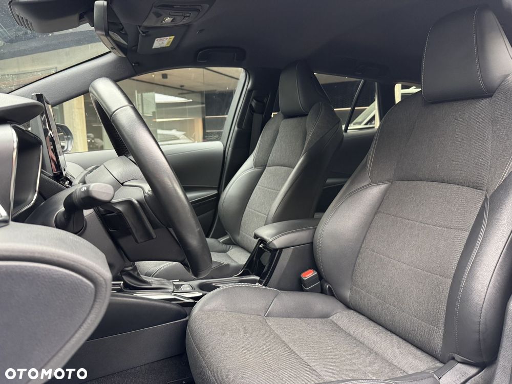 Toyota Corolla 2.0 Hybrid Style - 12