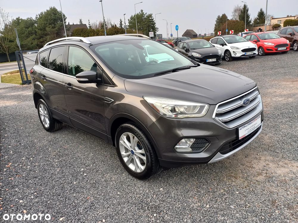 Ford Kuga 1.5 TDCi 2x4 Titanium - 10