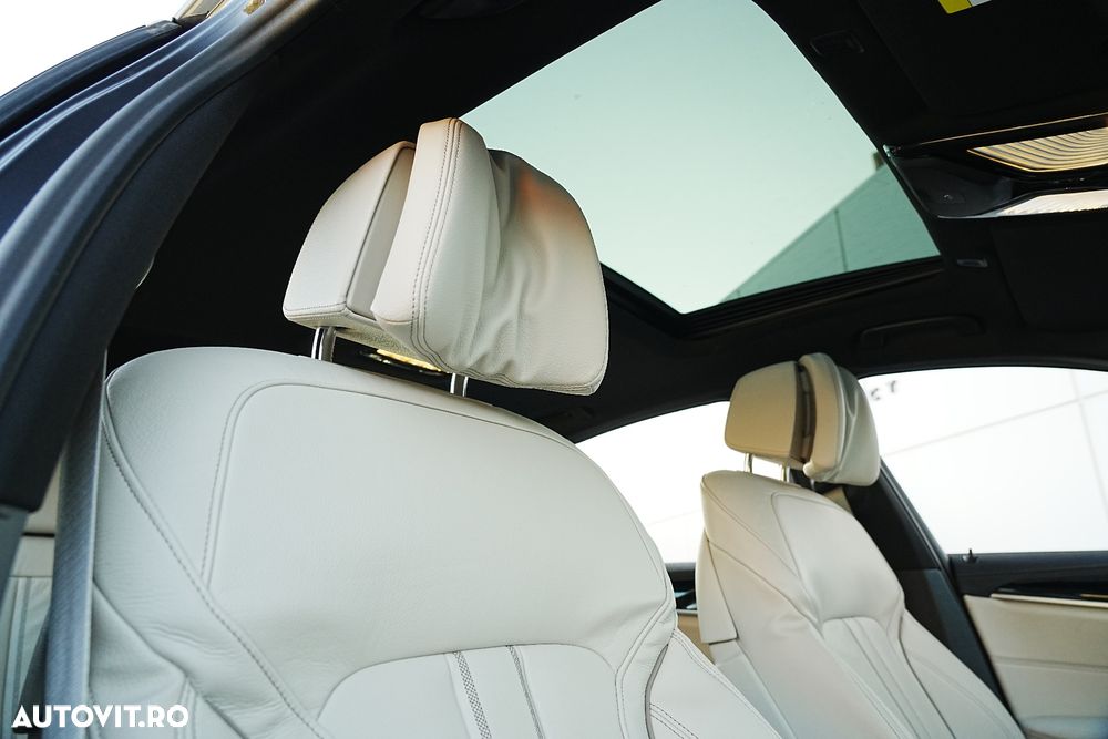 BMW Seria 5 530e Aut. Luxury Line - 4