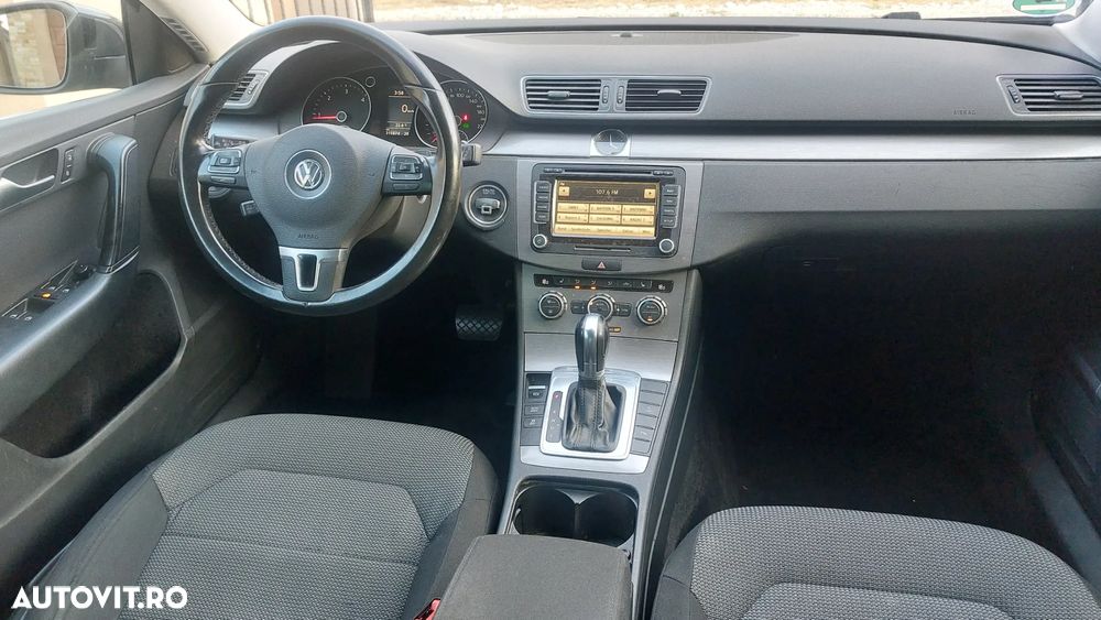 Volkswagen Passat 2.0 TDI DSG BlueMotion Technology Comfortline - 8
