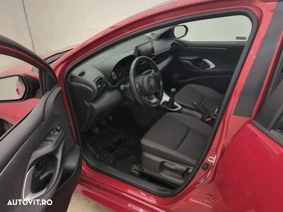 Toyota Yaris - 4