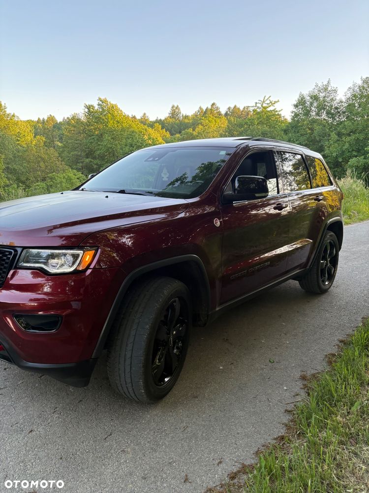 Jeep Grand Cherokee - 37