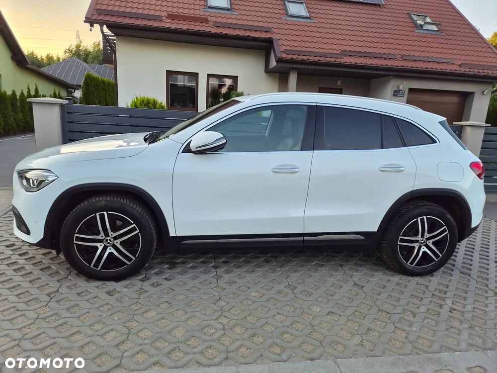 Mercedes-Benz GLA 250 4Matic 8G-DCT Edition 2021 - 14