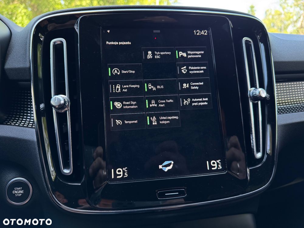 Volvo XC 40 B4 B Geartronic RDesign - 30