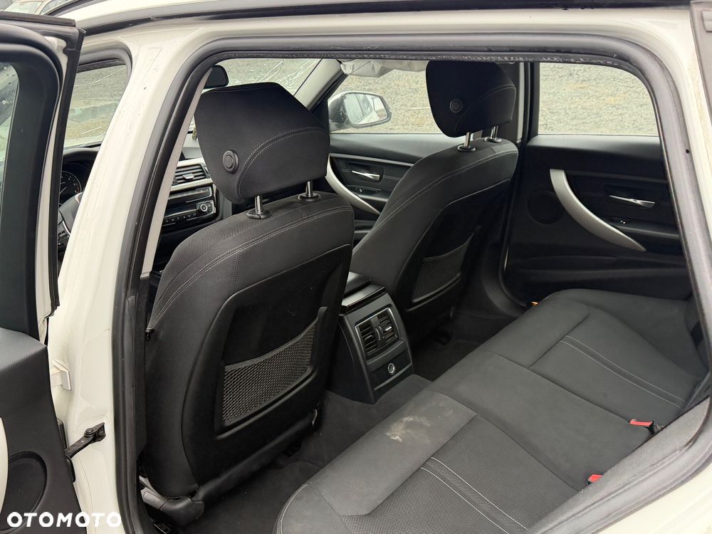 BMW Seria 3 316d Modern Line - 12