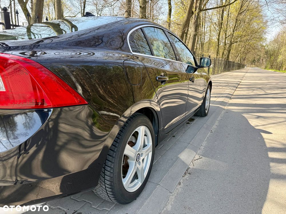 Volvo S60 D5 Geartronic Momentum - 3