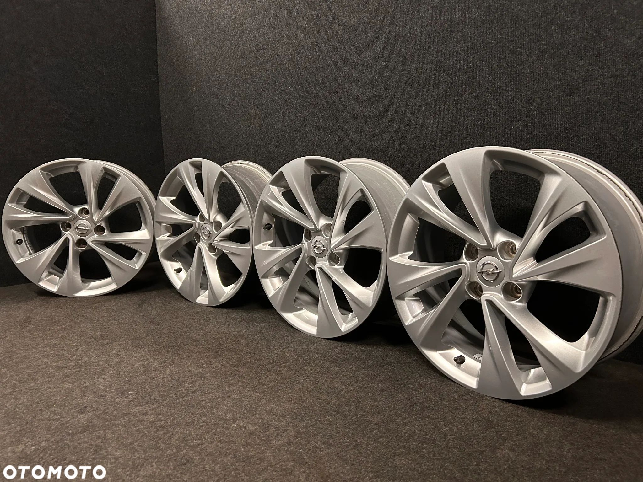 Alufelgi Opel Crossland 17, Peugeot 2008, Citroen C3 Aircross 17 cali 4x108 4szt. ŁADNE! - 1