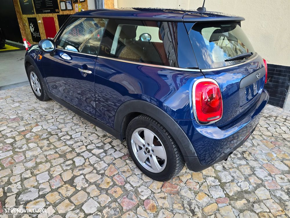 MINI 3 Portas Cooper D - 2