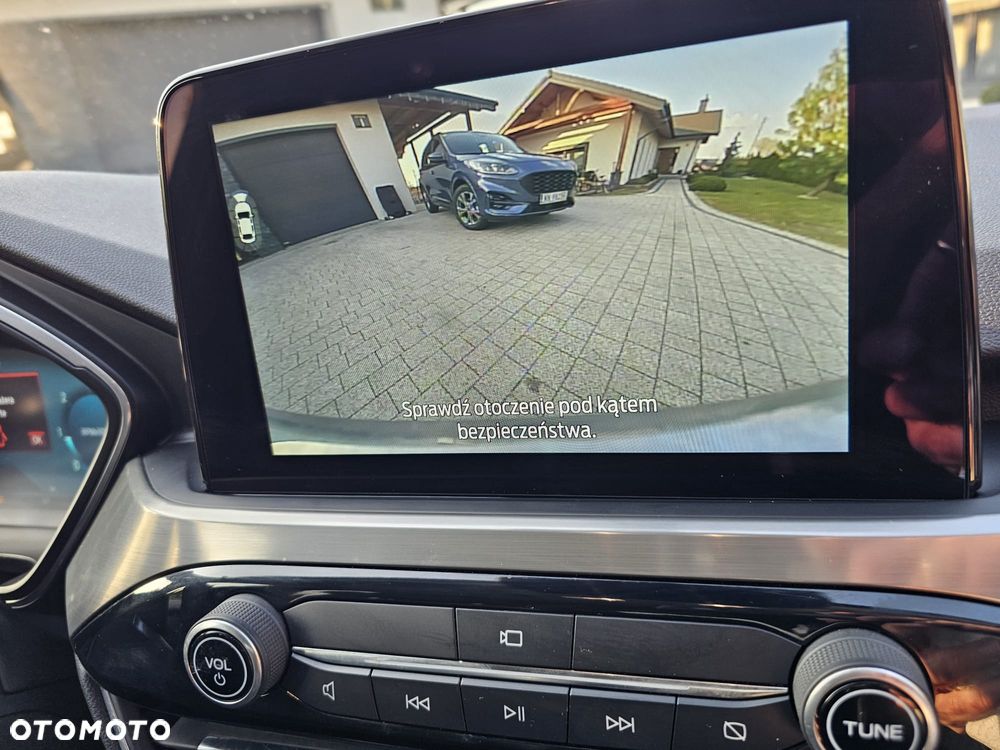 Ford Kuga 2.0 EcoBlue AWD Titanium X - 24