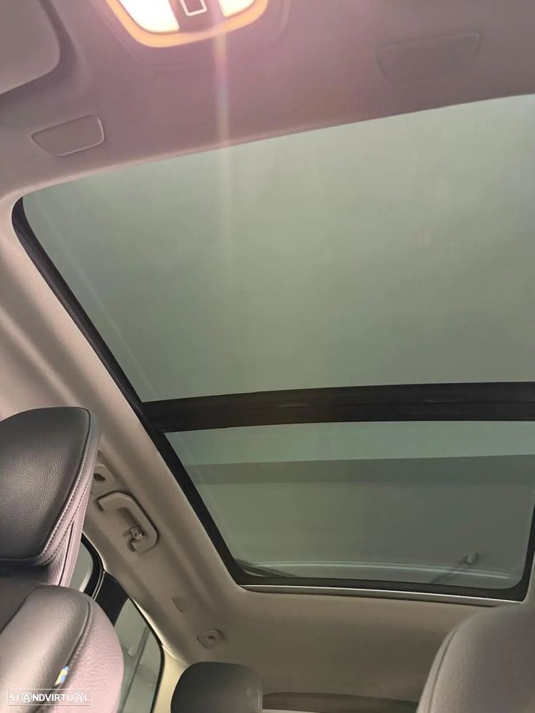 Volvo XC 60 2.0 T8 PHEV Plus Bright AWD - 29