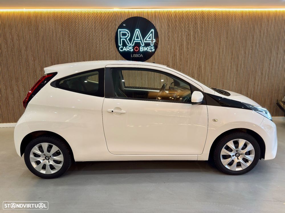 Toyota Aygo 1.0 X-Play Plus MM - 17