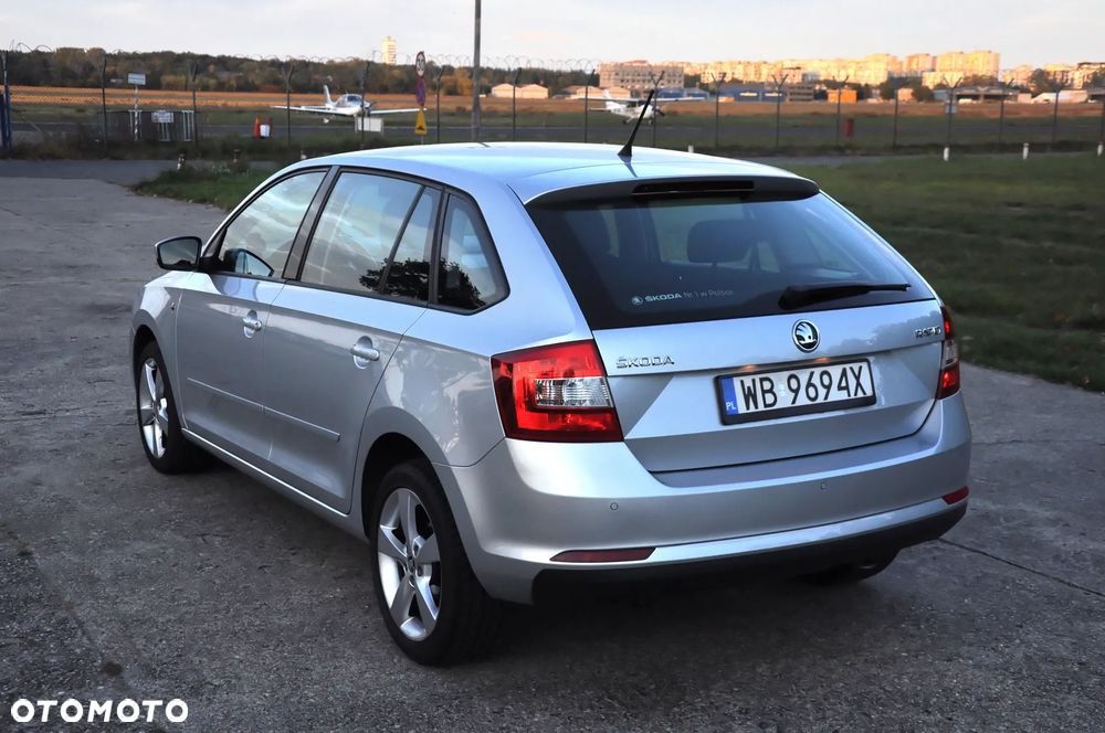 Skoda Rapid 2015 photo 5