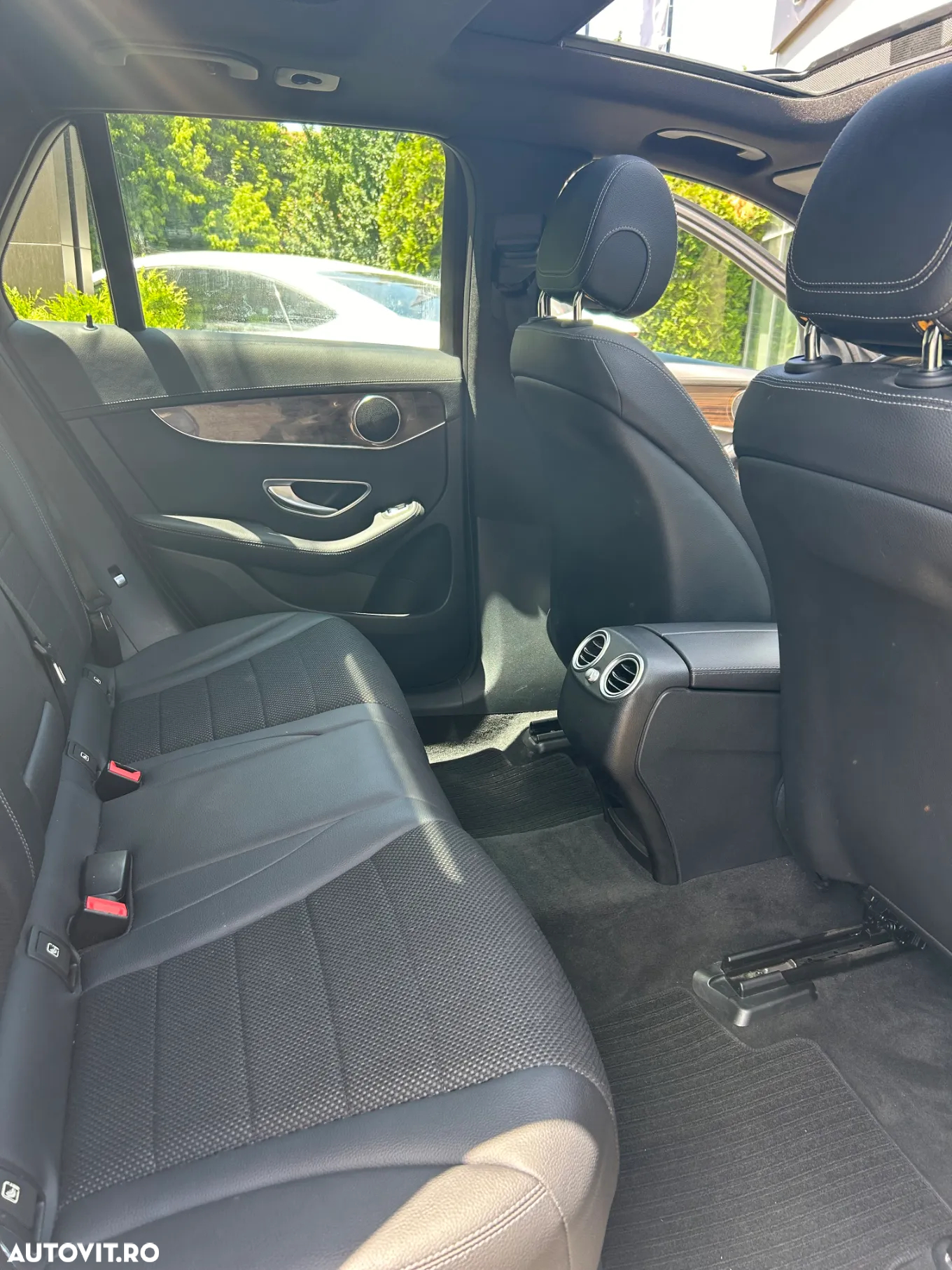 Mercedes-Benz GLC 220 d 4Matic 9G-TRONIC - 12