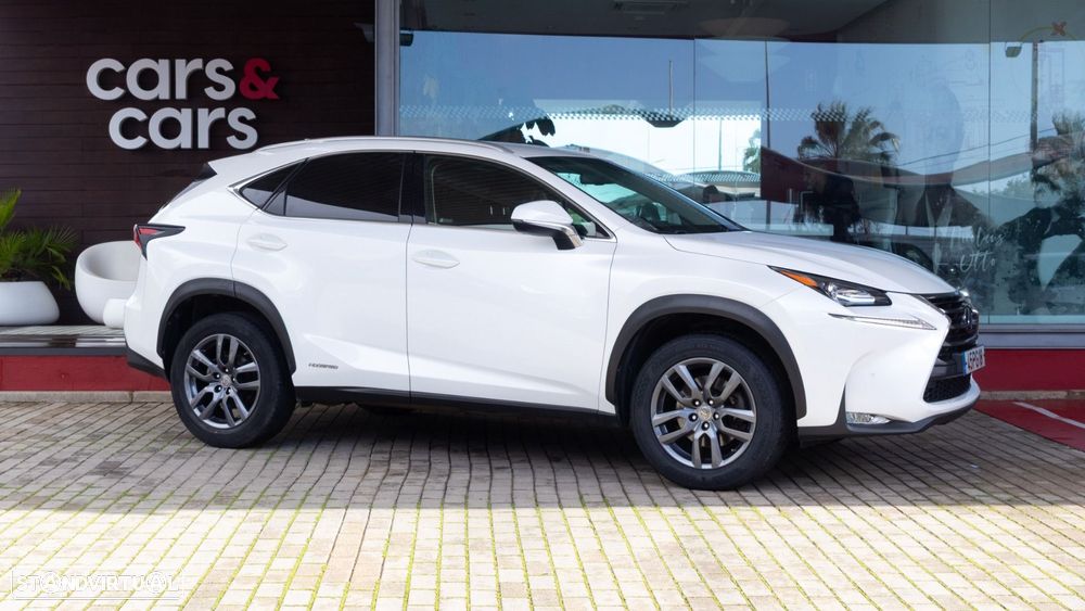 Lexus NX 300h Executive - 2