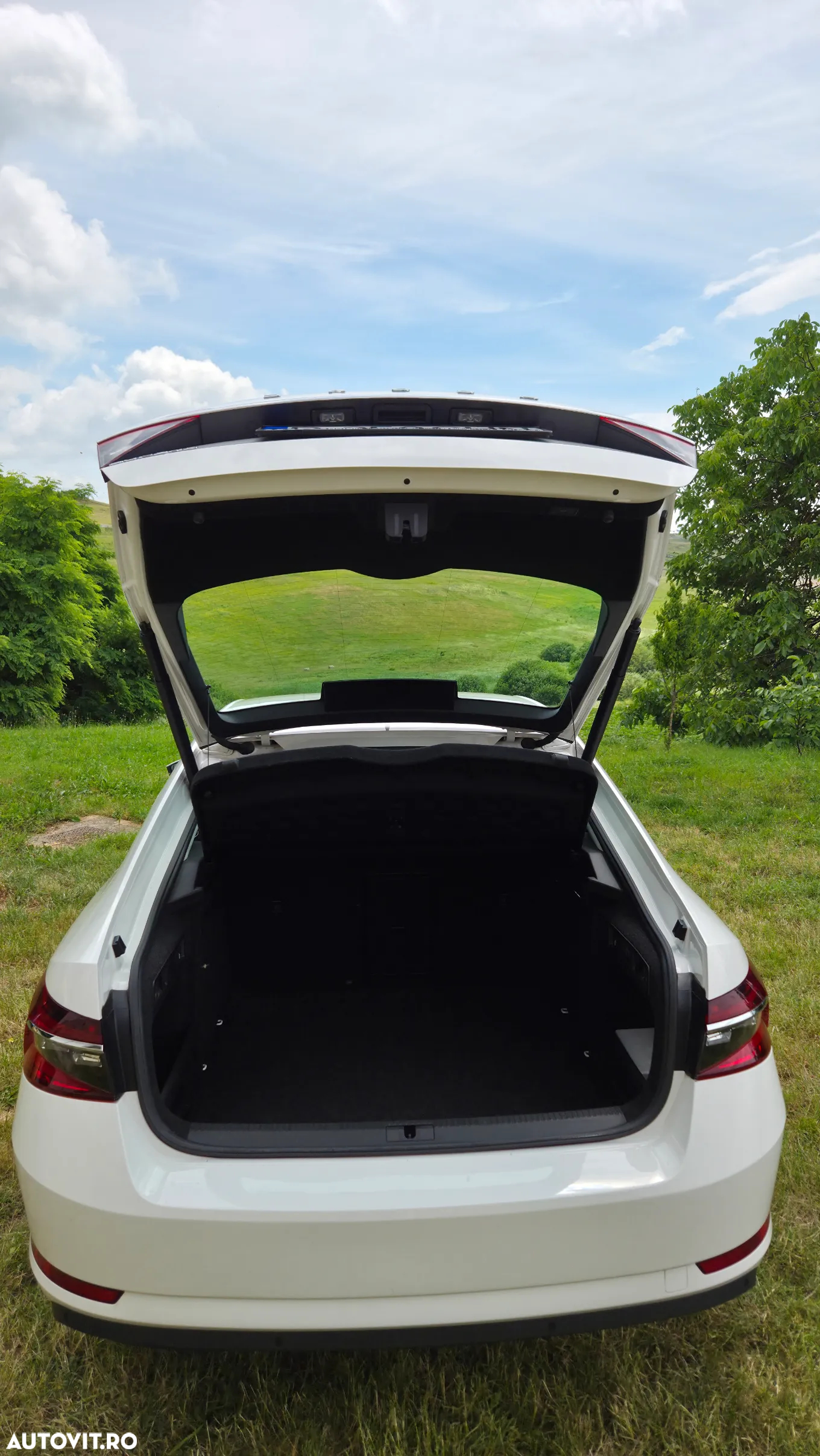 Skoda Superb 2.0 TDI Style - 7
