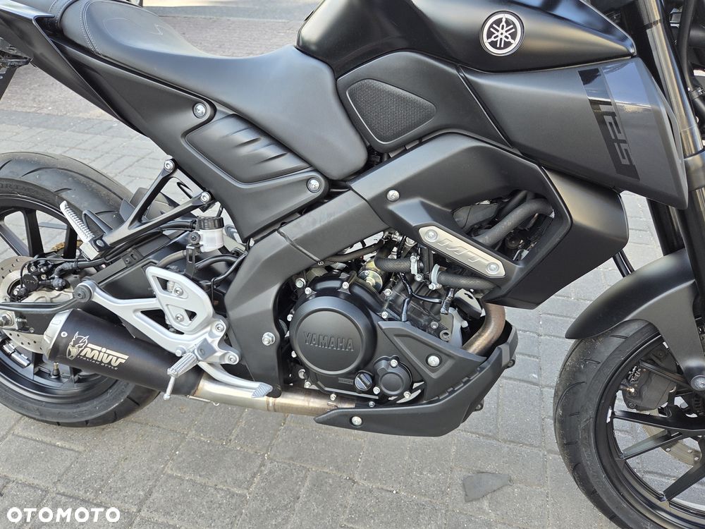 Yamaha MT - 24