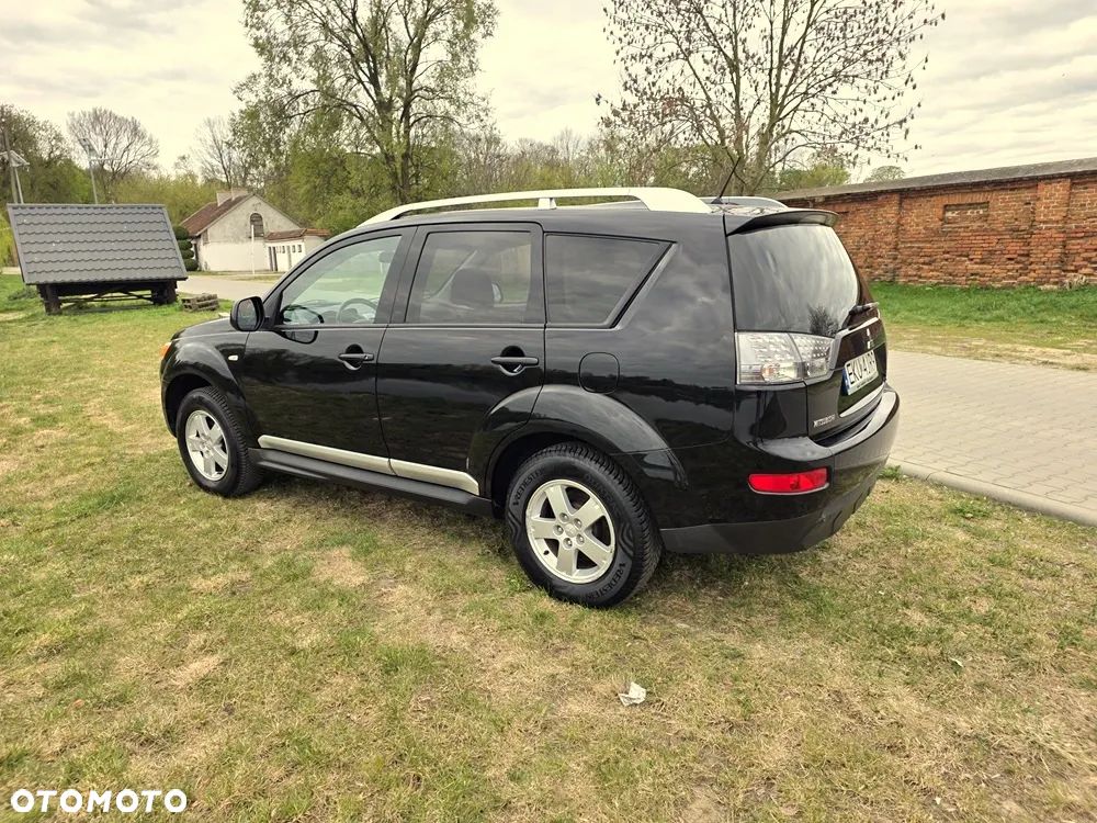 Mitsubishi Outlander 2.4 Intense - 4