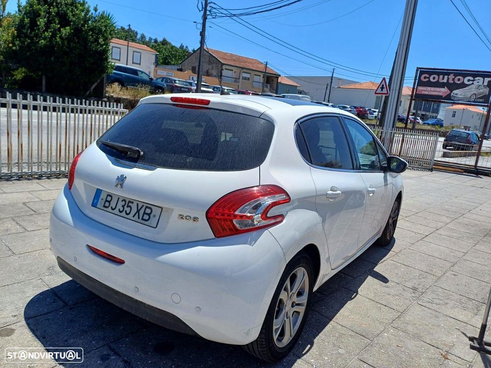 Peugeot 208 82 VTI Allure - 2